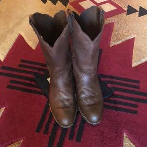 Leather cowboy boots with comfort core insoles, supple comfortable in dark brown